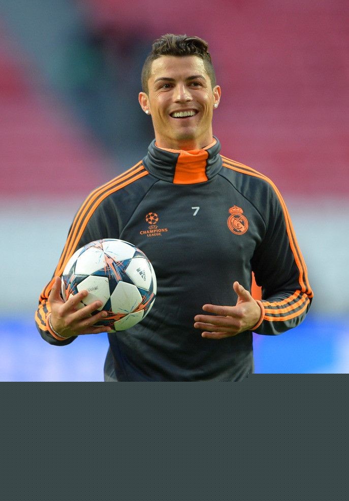 体育德甲官方：莱万多夫斯基入围赛季MVP候选