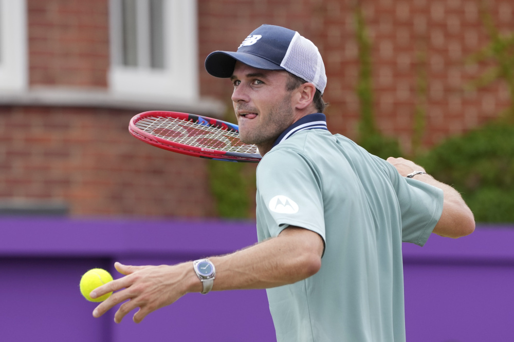 管理层和更 管理层和更